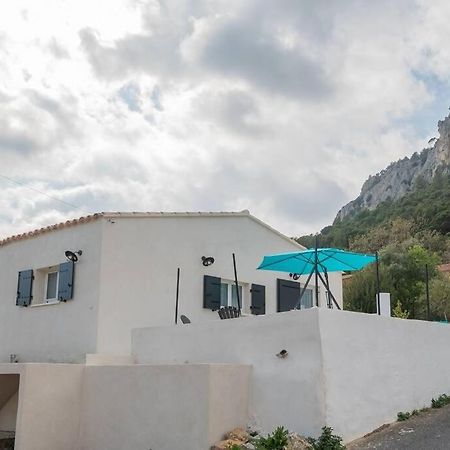 Maison Avec Jardin, Parking Entre Mer Et Montagne Le Revest-le-Eaux Luaran gambar