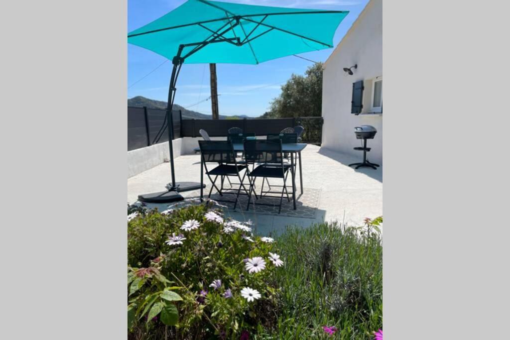 Maison Avec Jardin, Parking Entre Mer Et Montagne Le Revest-le-Eaux Luaran gambar